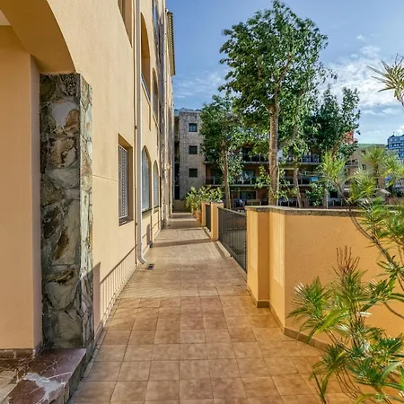 Edificio Marenostrum Apartman *
