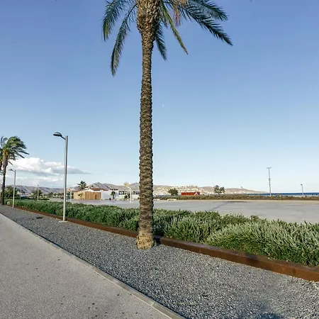 Edificio Marenostrum Apartman *